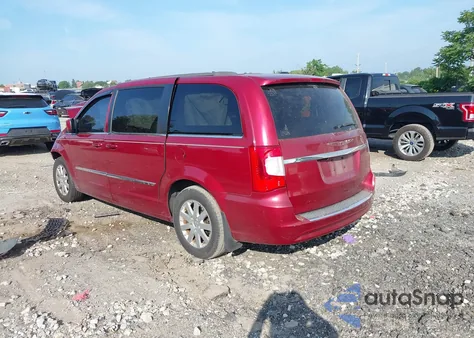 2015 Chrysler Town & Country Touring z USA, uszkodzony, nr VIN 2C4RC1BG3FR610990